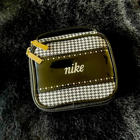Nike zip black and white check wallet / bag. - Picture 1 of 6